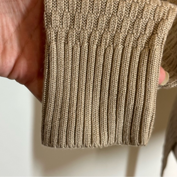 Super soft sweater by Elizabeth and Clarke Sz 4 - Picture 7 of 9